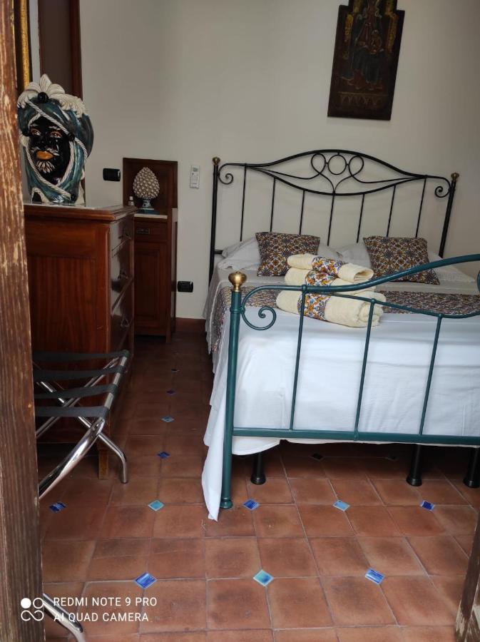 B&B Il Padrino Savoca Exterior foto