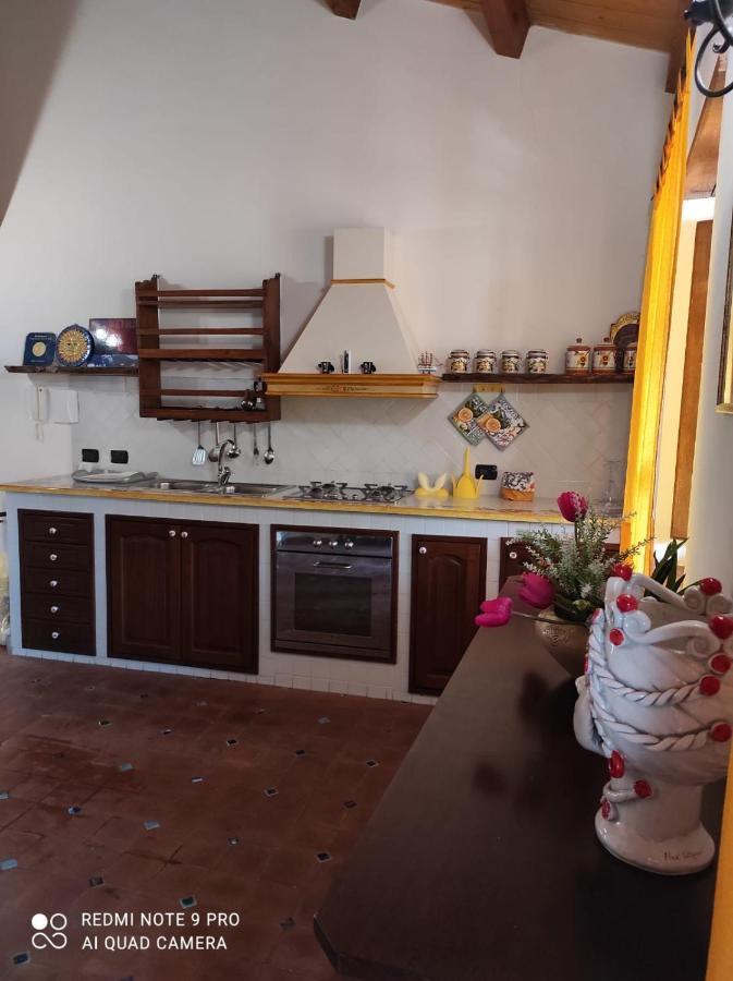 B&B Il Padrino Savoca Exterior foto